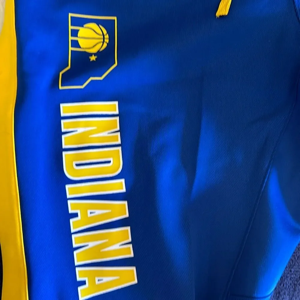 New with tags - NBA Nike Indiana Pacers drifit pull away snap basketball pants